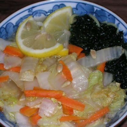 ベジタリアンのラーメンになっていますが・・・レモンラーメン、いいですね～♪さっぱり、美味しくいただきました～！！！これで、明日から私も美人の仲間入り～！？